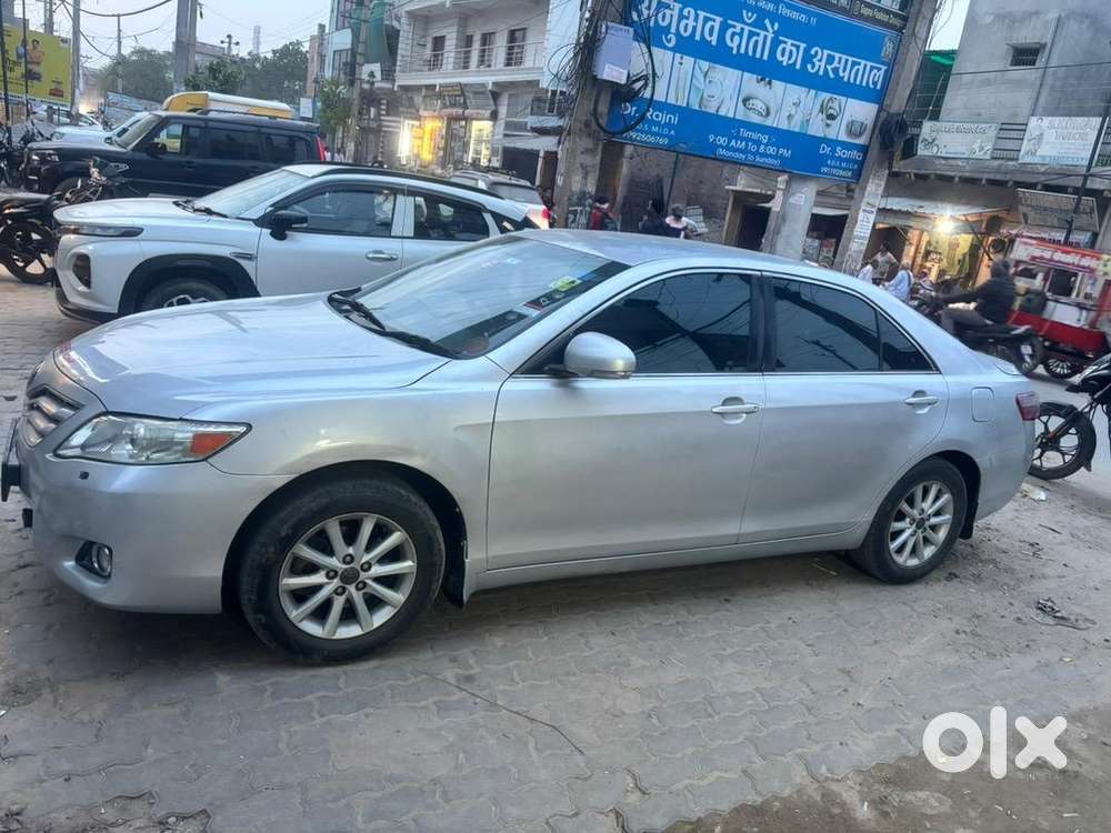Toyota Camry 2012 Cng & Hybrids 76000 Km Driven