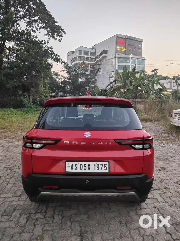 Maruti Suzuki Brezza 1.5 Lxi (o) ,2024
