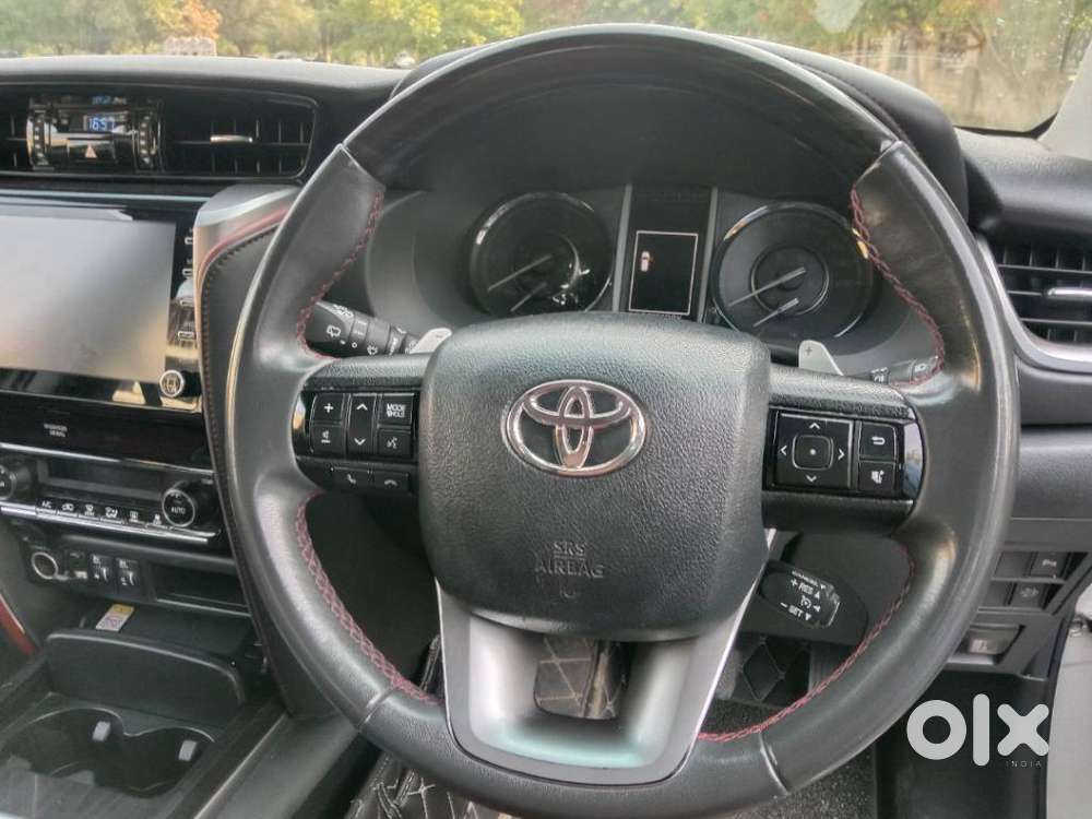 Toyota Fortuner Legender 4x2 At 2.8, 2021, Petrol