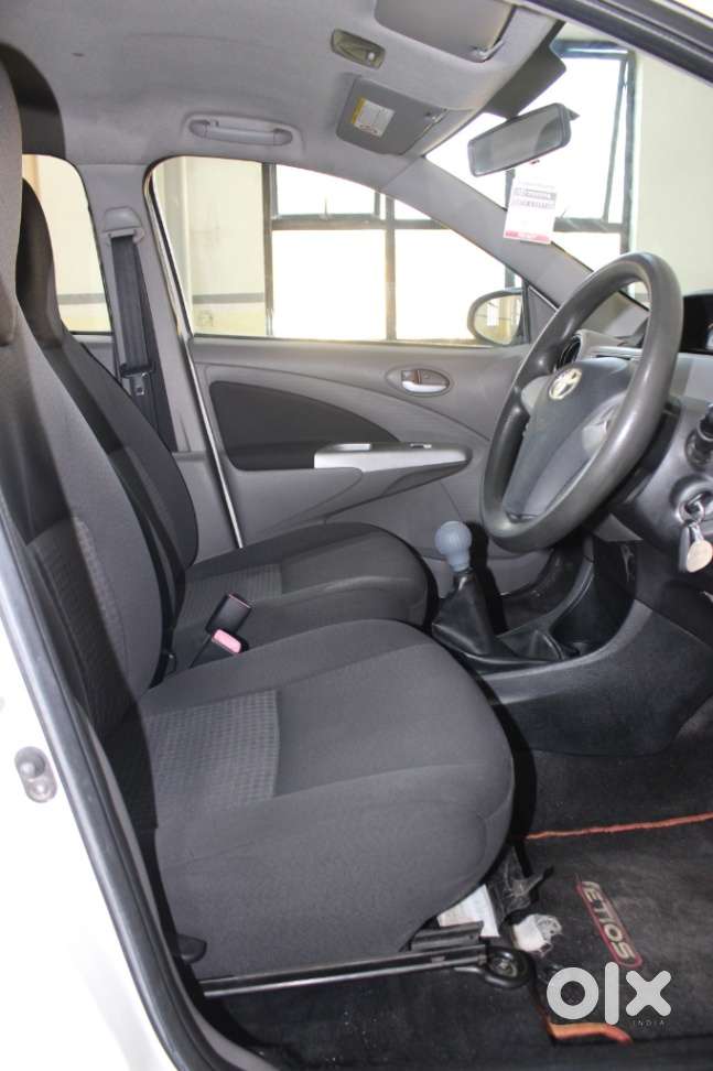 Toyota Etios 2010-2012 G, 2011, Petrol