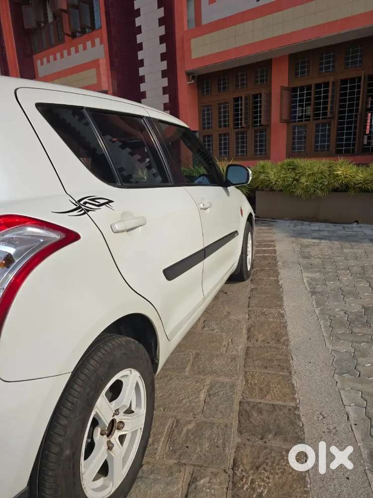 Maruti Suzuki Swift 2012 Diesel 120000 Km Driven