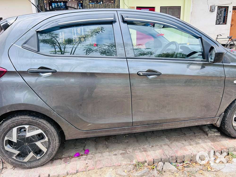 Tata Tiago 2025 Petrol 2800 Km Driven