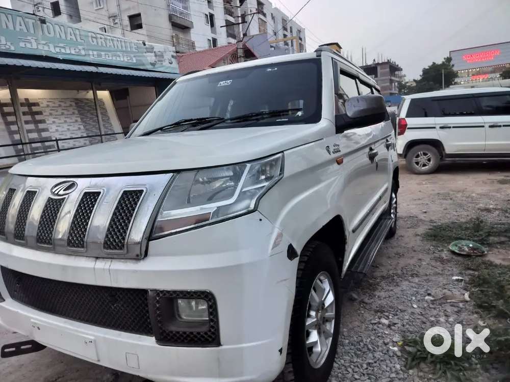 Mahindra Tuv 300 2017