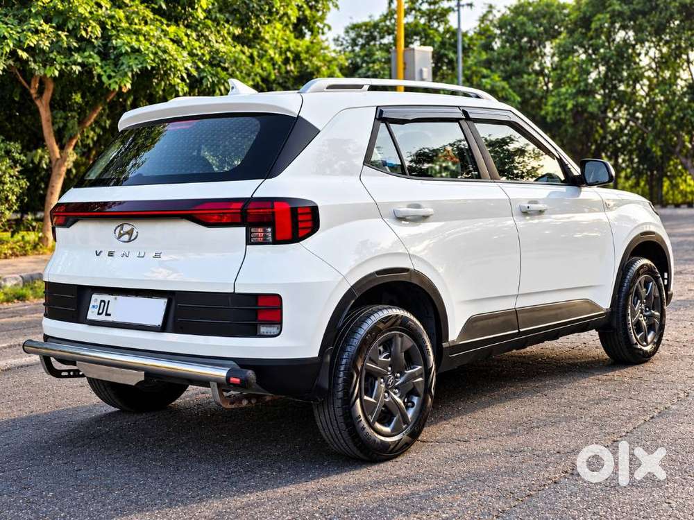 Hyundai Venue 1.2 S (o), 2023, Petrol