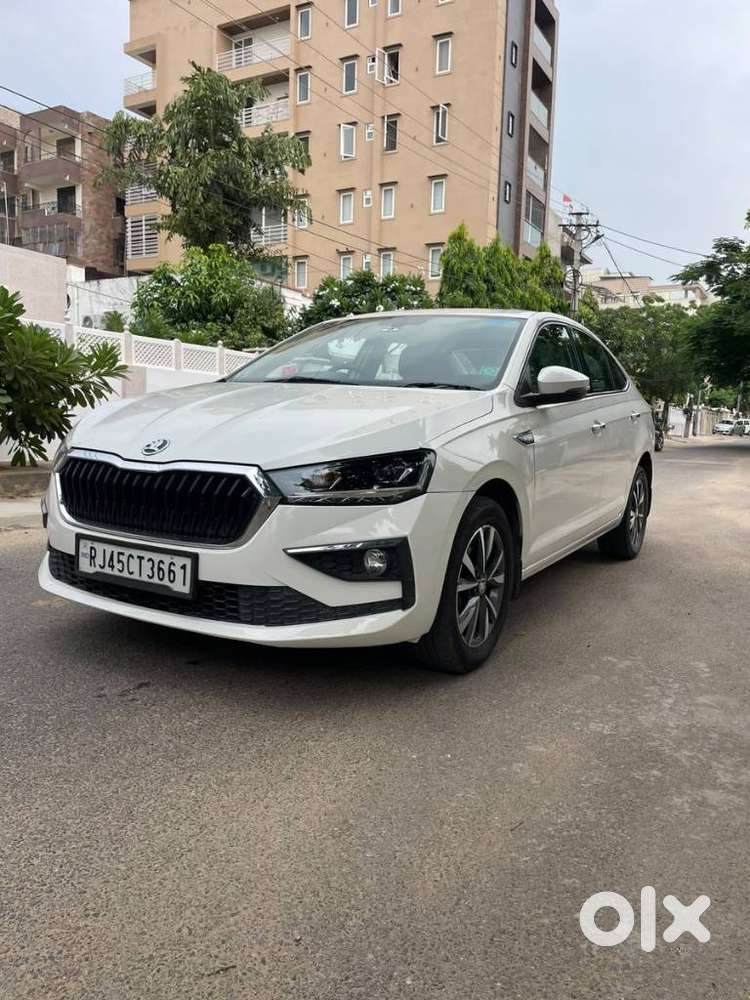 Skoda Slavia Sportline 1.0l Tsi Mt, 2022, Petrol