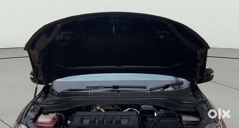 Mahindra Xuv700 2.2 Ax 5 Diesel At 7 Str, 2024, Diesel