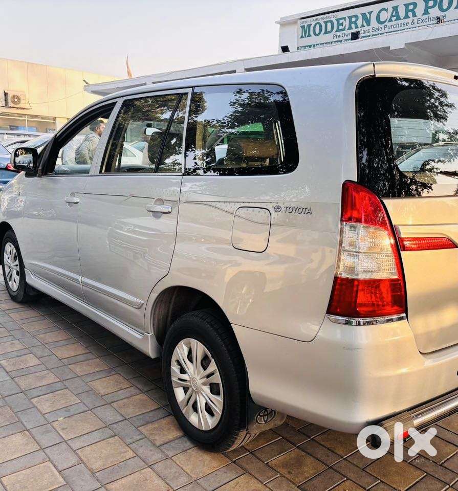 Toyota Innova 2.0 Gx 8 Seater Bs Iv, 2014, Diesel