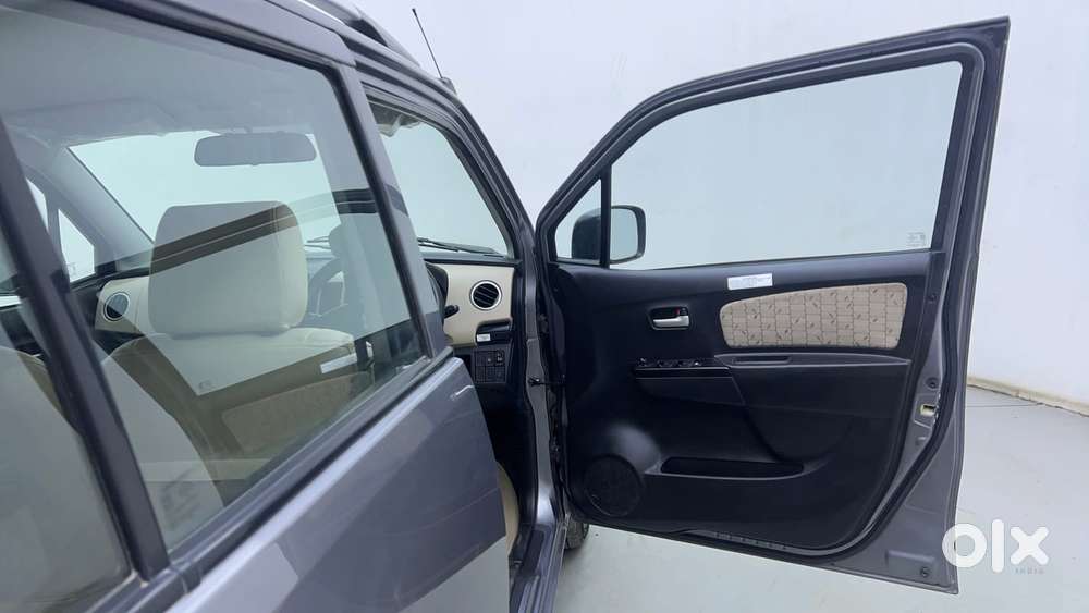 Maruti Suzuki Wagon R 1.0 Vxi Amt, 2017, Petrol