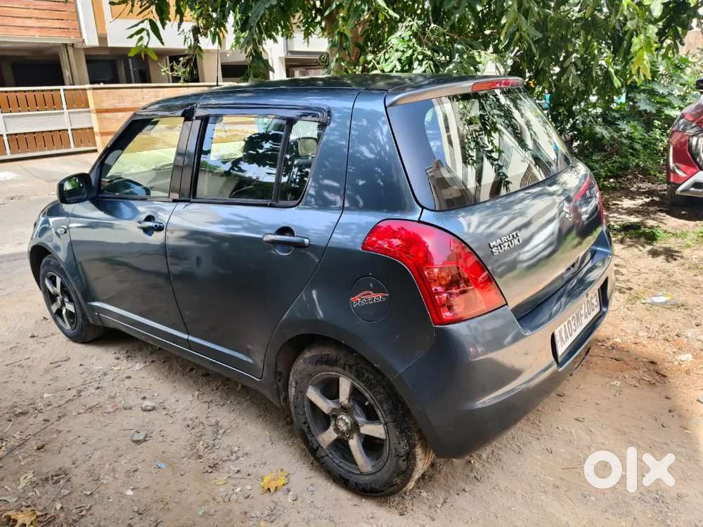 Maruti Suzuki Swift Petrol Manual 2006