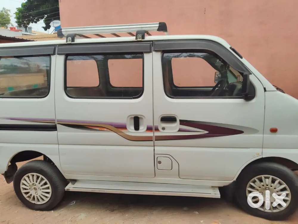 Maruti Suzuki Eeco 2011