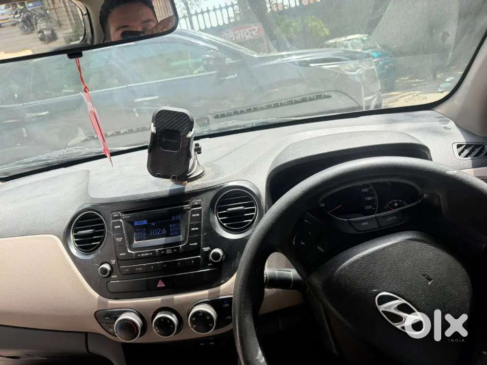 Hyundai Grand I10 Sportz 2016 Variant