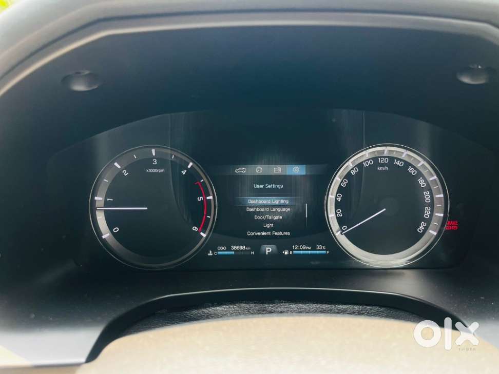 Mahindra Alturas G4 4wd At, 2021, Diesel