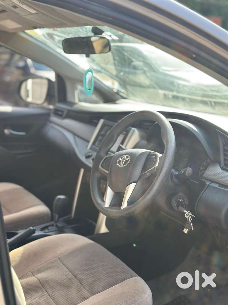 Toyota Innova Crysta 2.8 Gx At, 2017, Diesel