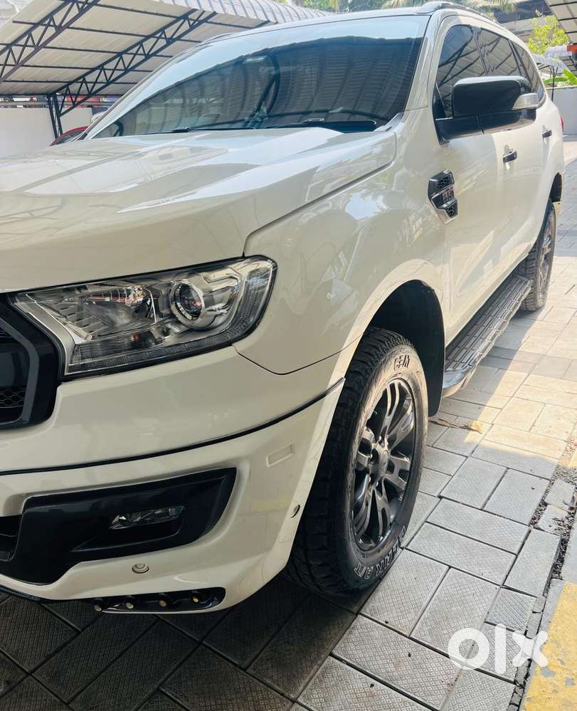 Ford Endeavour 3.2 Titanium At 4x4, 2017, Diesel