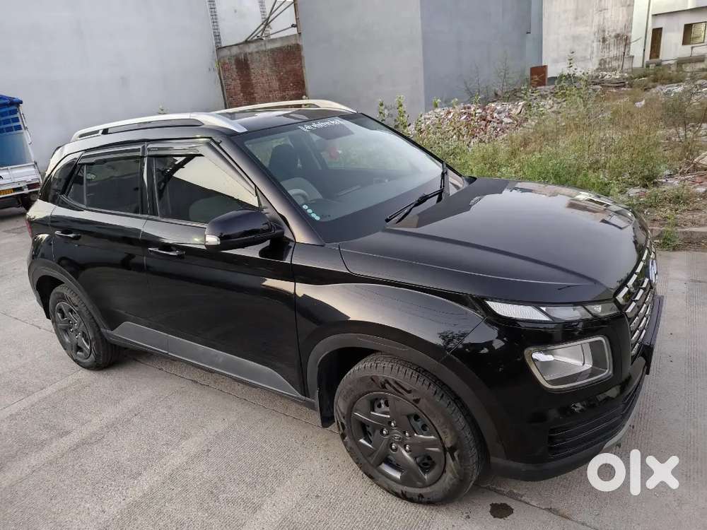 Most Demanded Venue 1.5 Crdi Diesel Showroom Condition