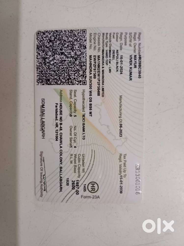 Mahindra Xuv300 W6 Amt Diesel, 2023, Diesel