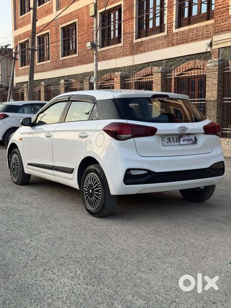 Hyundai I20 Era 1.4 Crdi 6 Speed Bs-iv, 2018, Diesel
