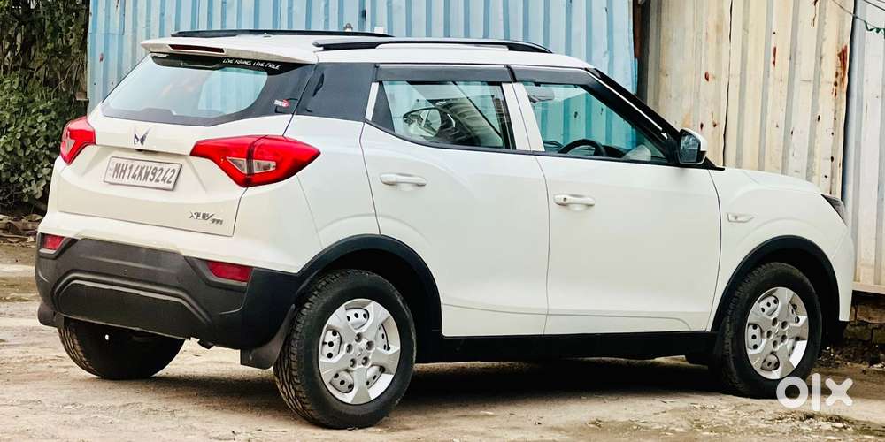 Mahindra Xuv300 W4, 2023, Petrol