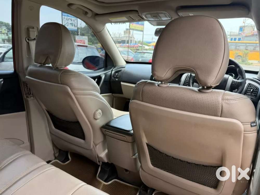 Mahindra Xuv500 At W10 Fwd, 2015, Diesel