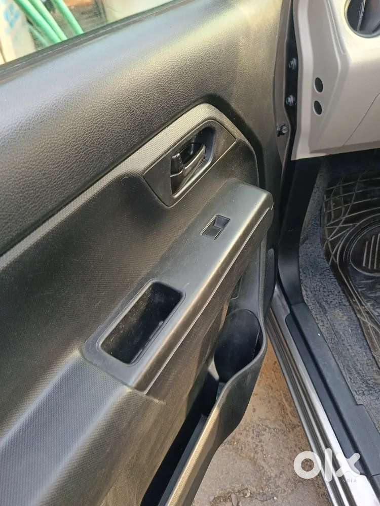 A Well Maintained Car With 2 Keys And Comfortable To Drive