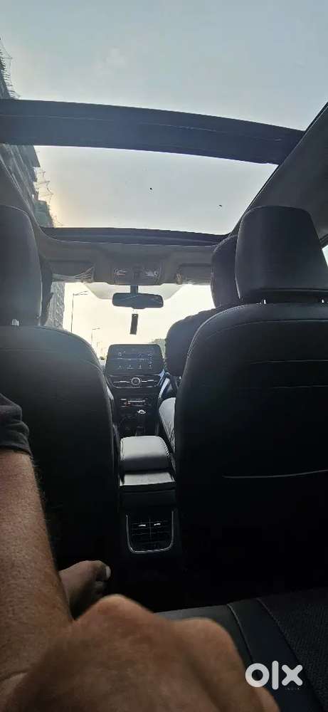 Maruti Suzuki Grand Vitara 2024 Petrol Well Maintained