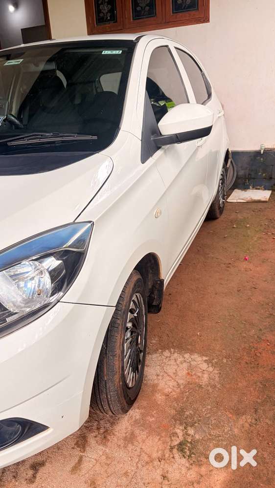 Tata Tiago Xe 2018