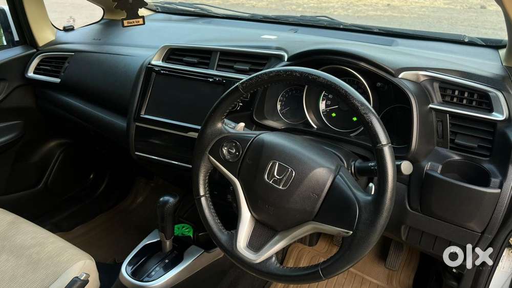 Honda Jazz V Cvt, 2017, Petrol