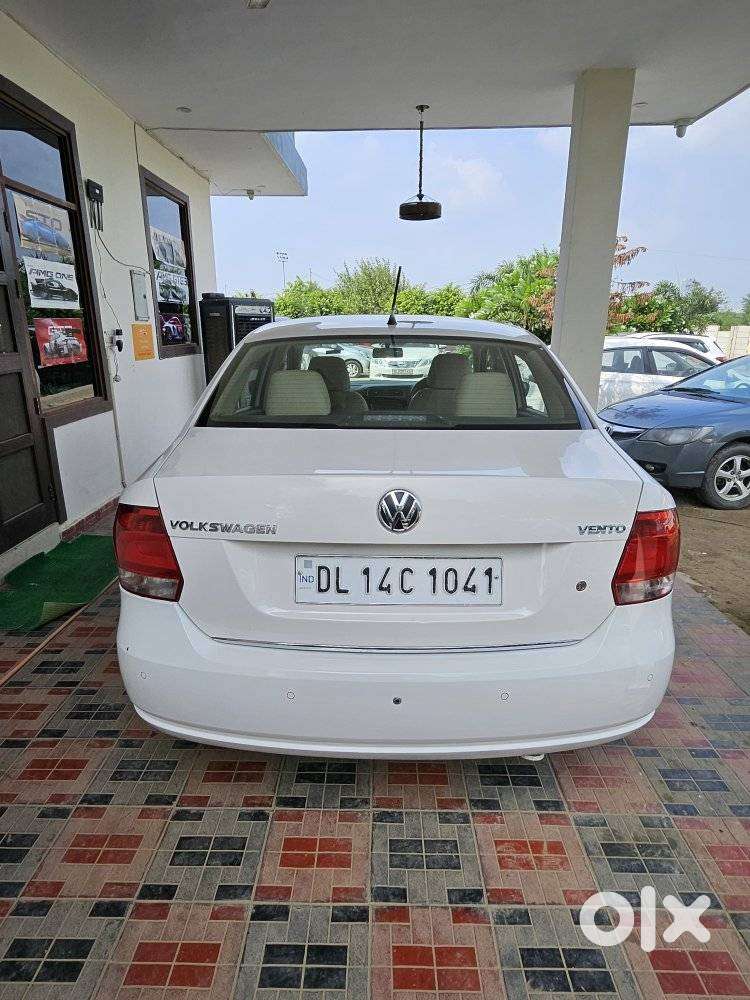 Volkswagen Vento Petrol Highline, 2013, Petrol