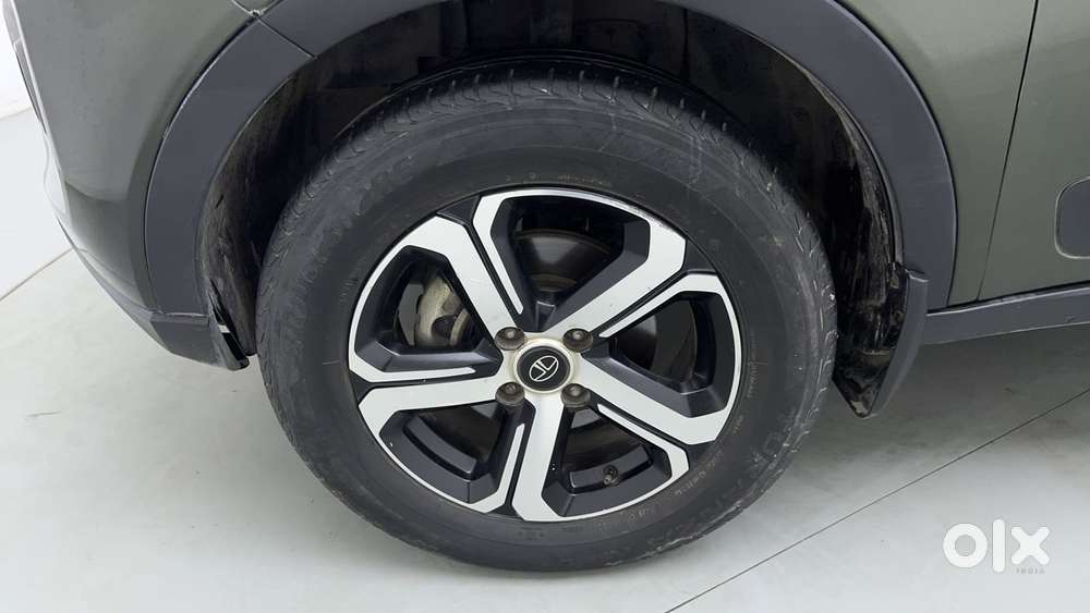 Tata Nexon 1.5 Revotorq Xza Plus S Amt, 2022, Petrol