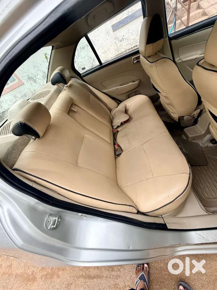 Maruti Suzuki Swift Dzire 11/2013