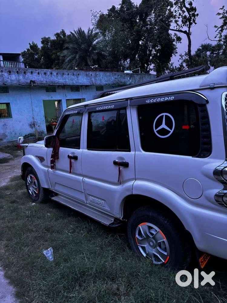 Mahindra Scorpio 2015