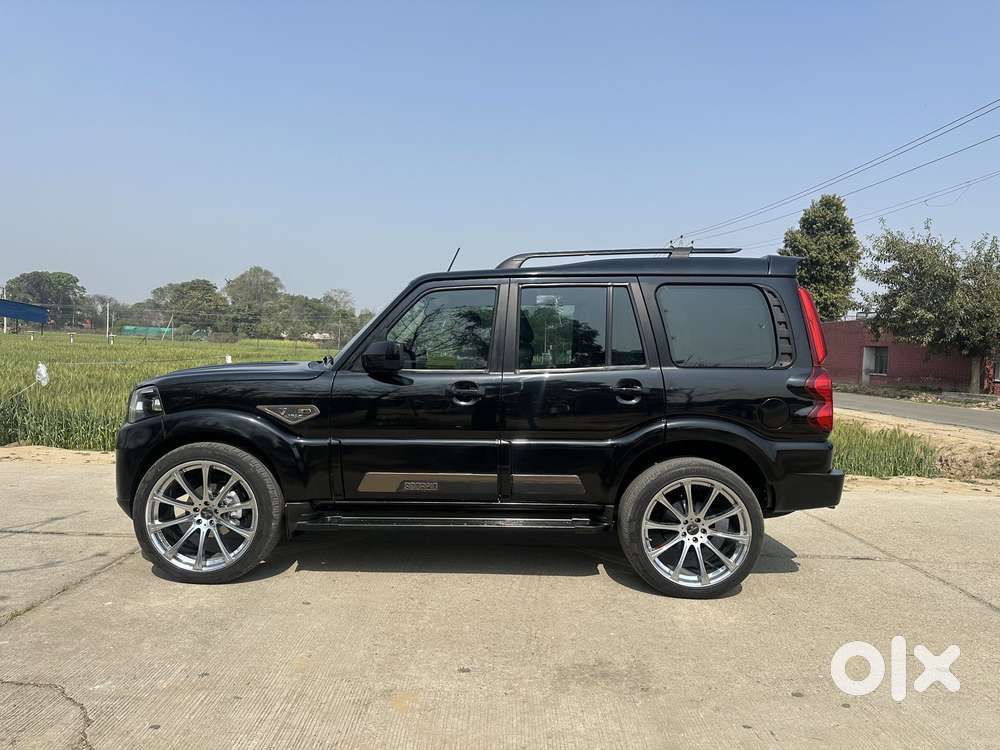 Mahindra Scorpio Classic 2.2 S 11 Mt 7 Cc, 2023, Diesel