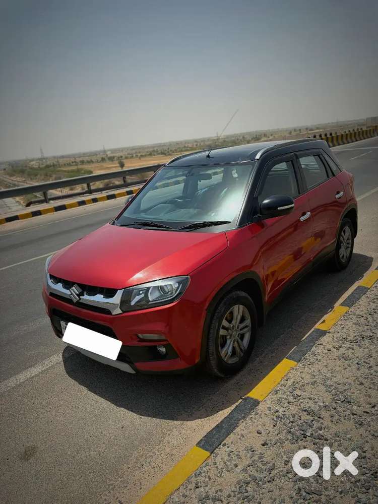 Maruti Suzuki Brezza Zdi+ Dual Tone 2017 Diesel Well Maintained