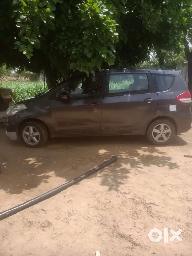 Maruti Suzuki Ertiga Vxi 2017