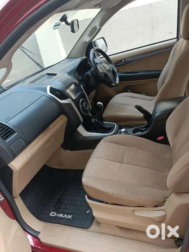 Isuzu D-max V-cross 2018