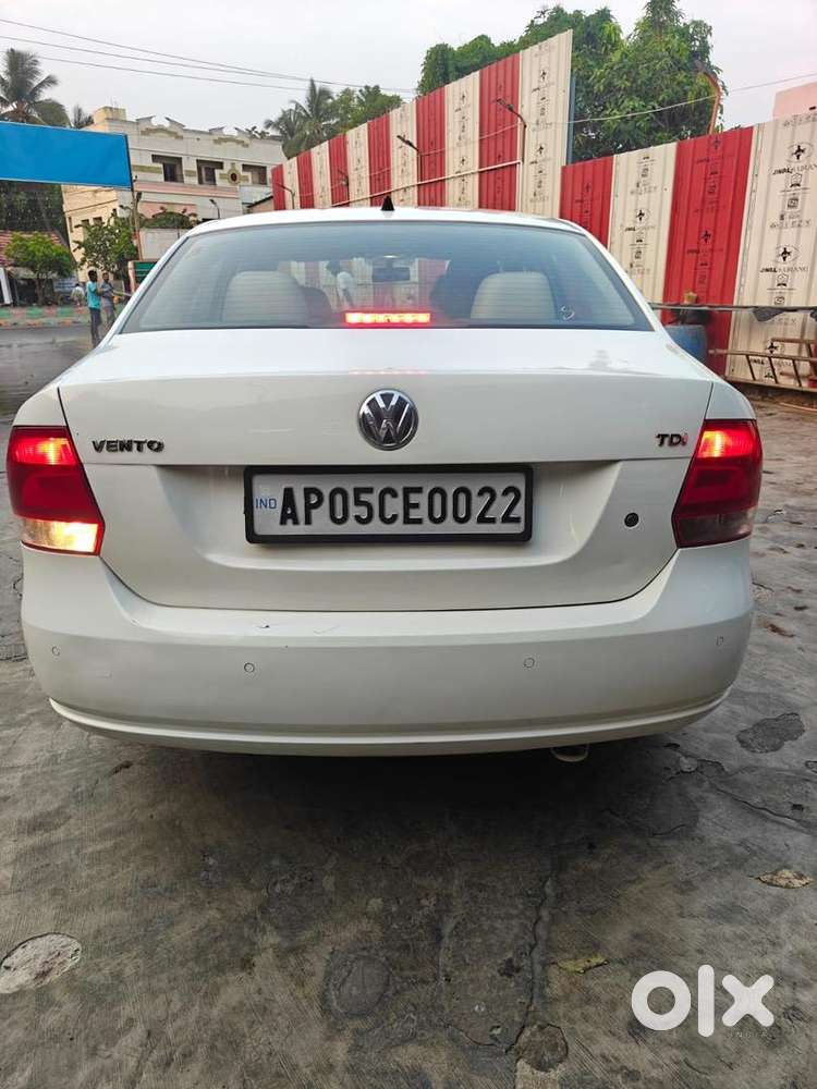 Volkswagen Vento 2012 Diesel 180000 Km Driven