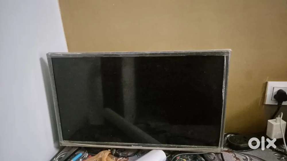 Panasonic 24 inch led Tv