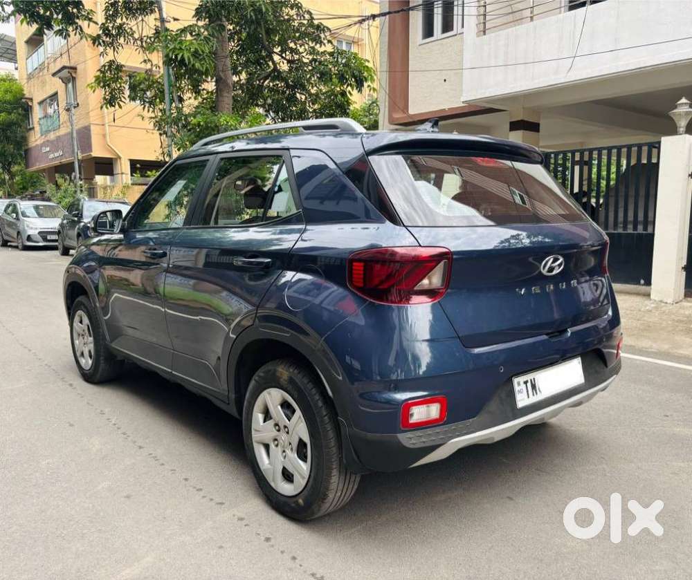 Hyundai Venue 1.2 S Plus, 2021, Petrol