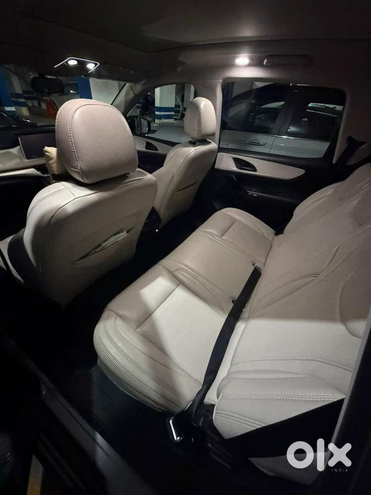 2022 Mahindra Xuv700 Ax5l Diesel