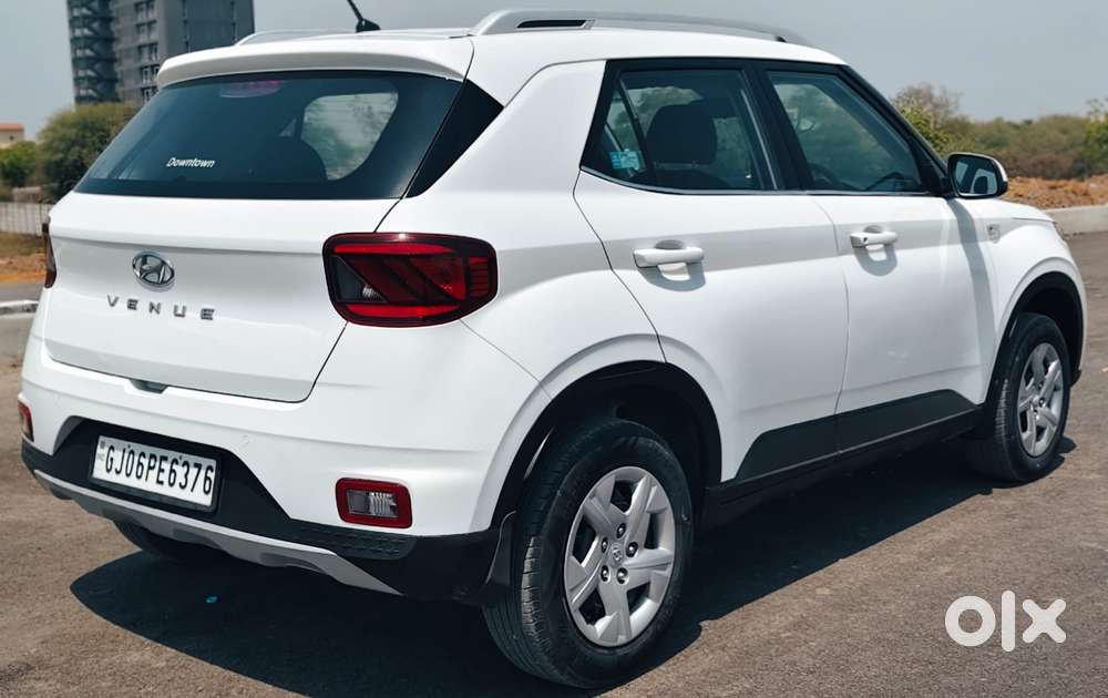 Hyundai Venue 1.2 S Plus, 2021, Petrol