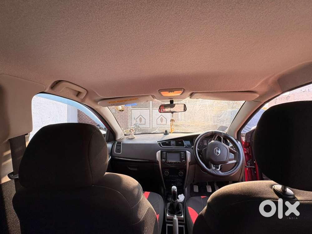 Tata Bolt Petrol 2016