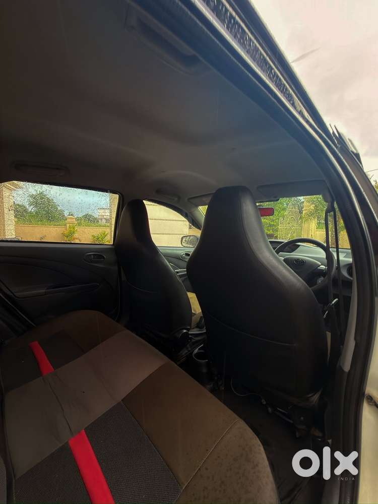 Toyota Etios Liva 2012