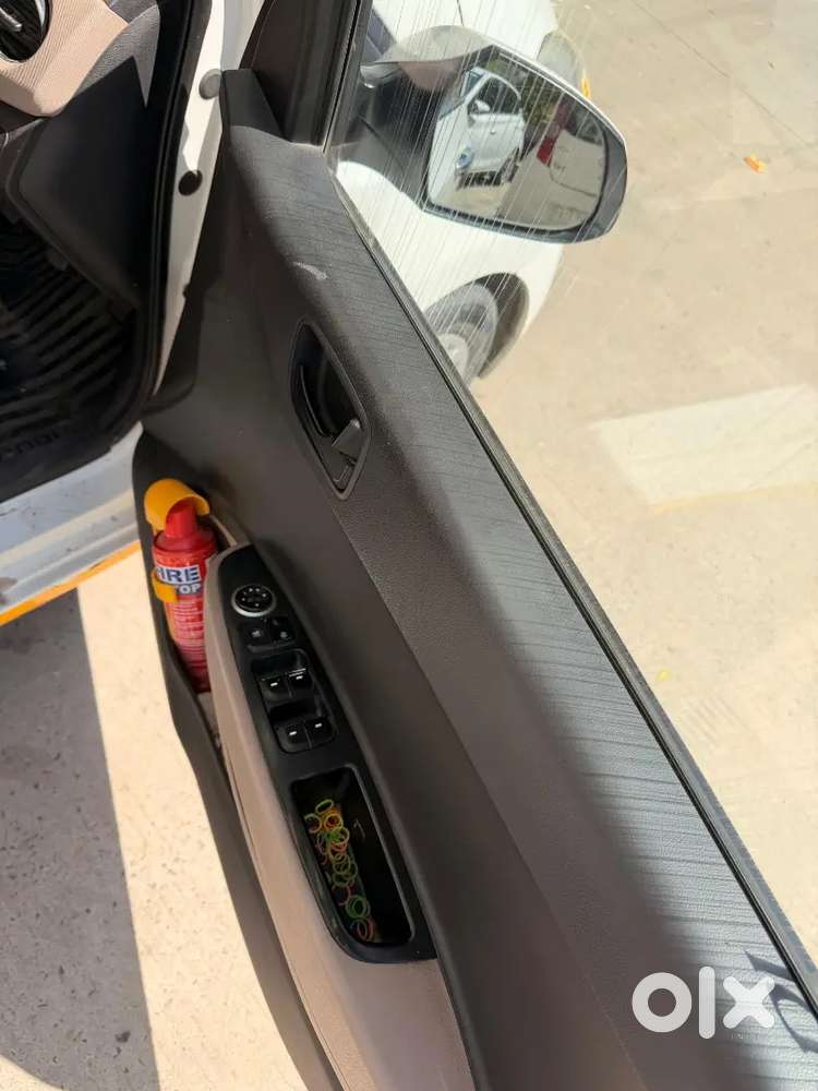 Petrol + Cng One Handedly Use. Prime Car