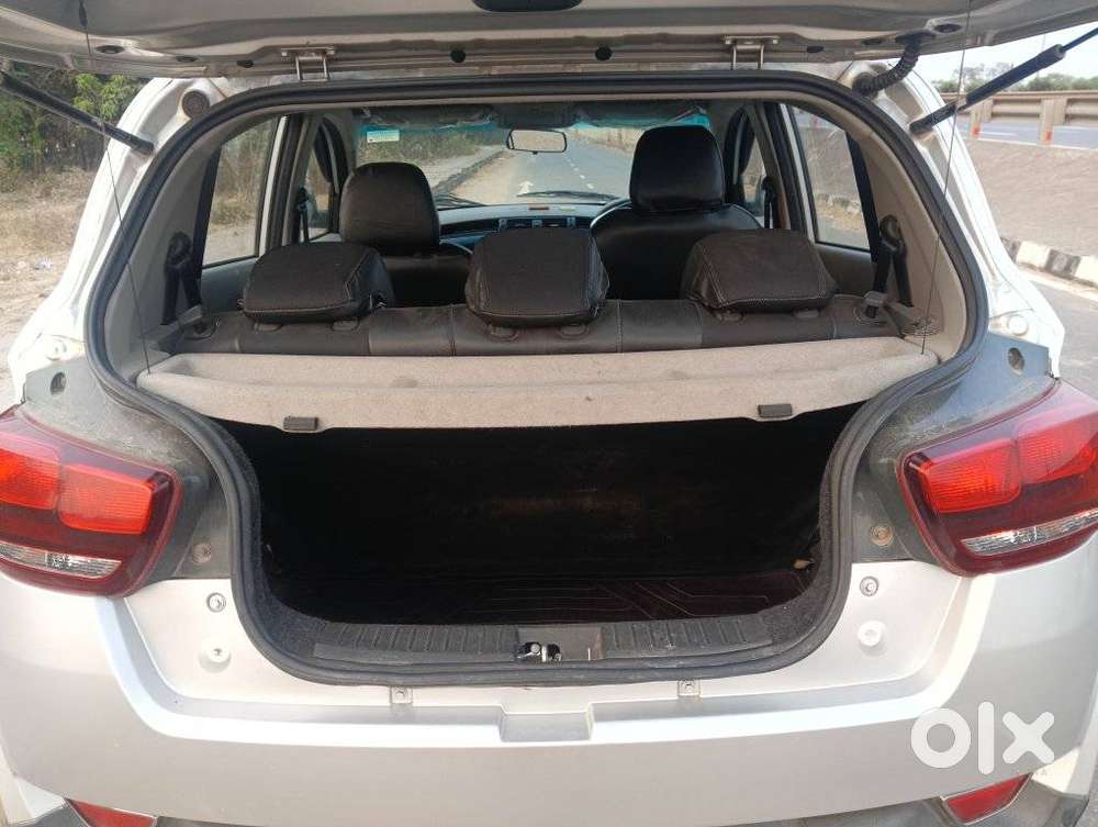 Mahindra Kuv 100 2016-2017 Mfalcon D75 K8 5str, 2016, Diesel