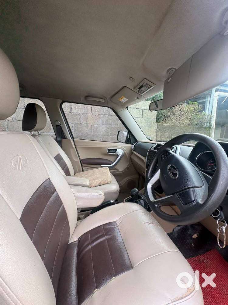 Mahindra Tuv 300 Mhawk100 T8 Amt, 2016, Diesel