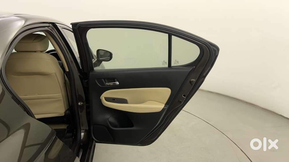 Honda City Zx Petrol Cvt, 2023, Petrol