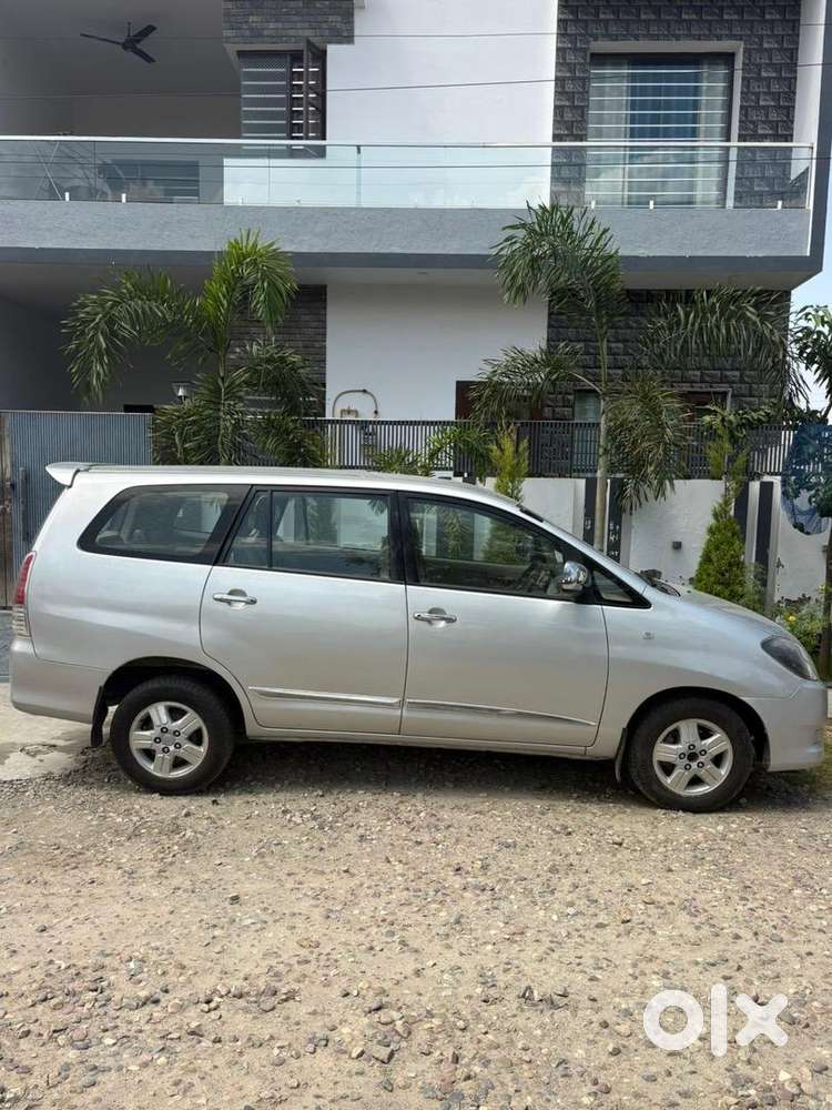 Toyota Innova 2008 Diesel Well Maintained