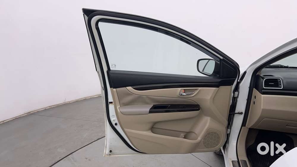 Maruti Suzuki Ciaz 1.5 Delta Shvs Mt, 2015, Diesel