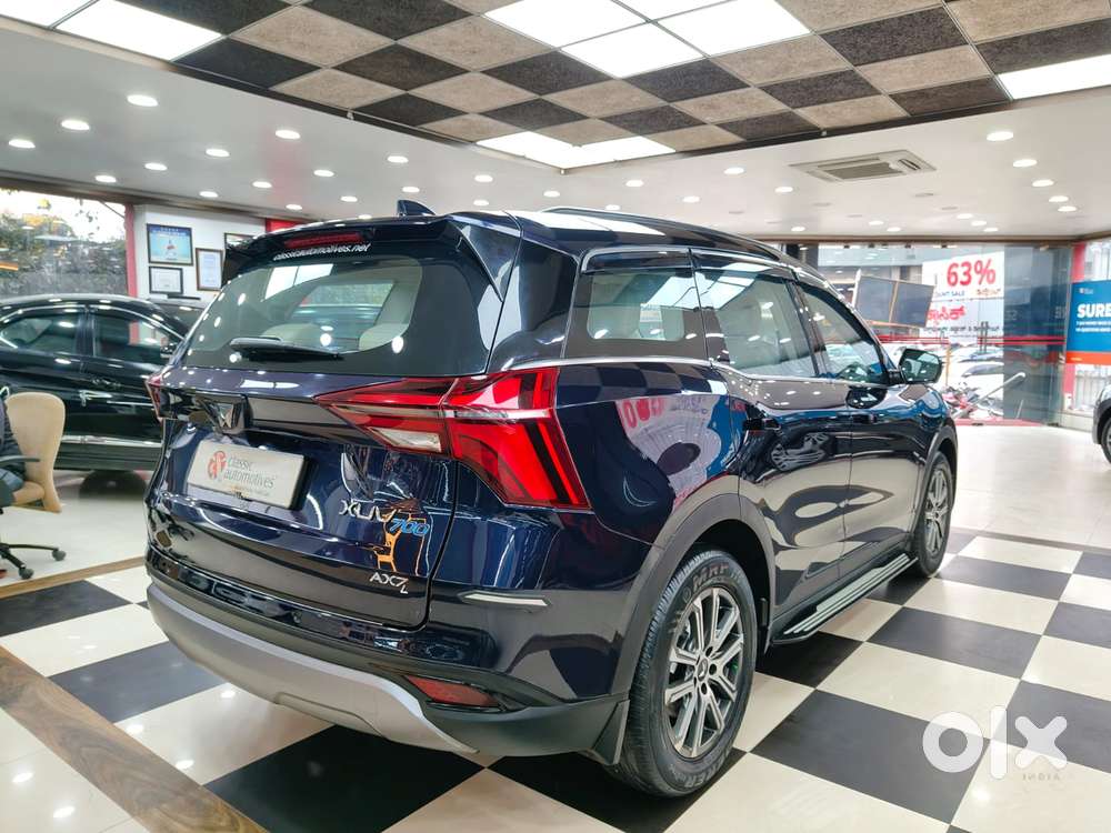 Mahindra Xuv700 2.0 Ax 7 Petrol At Str, 2023, Petrol