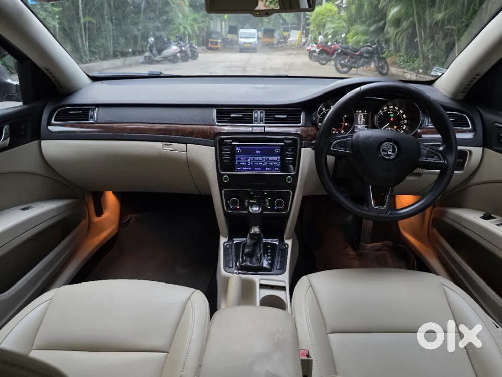 Skoda Superb, 2014, Petrol